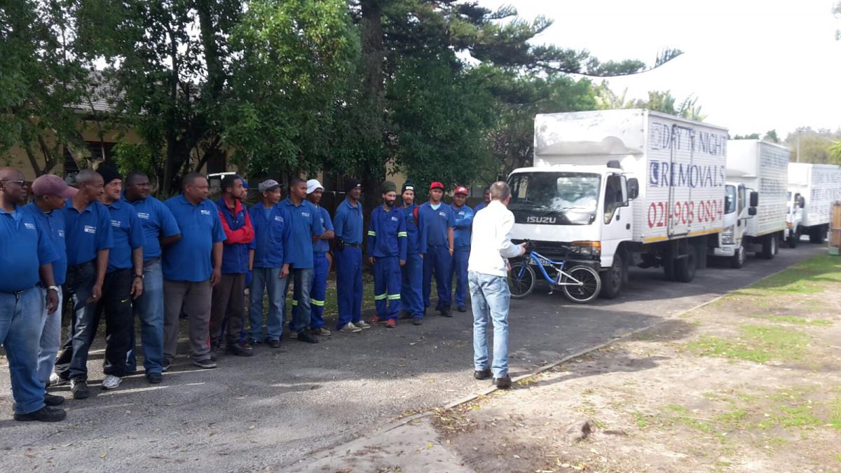 Day night removals 3