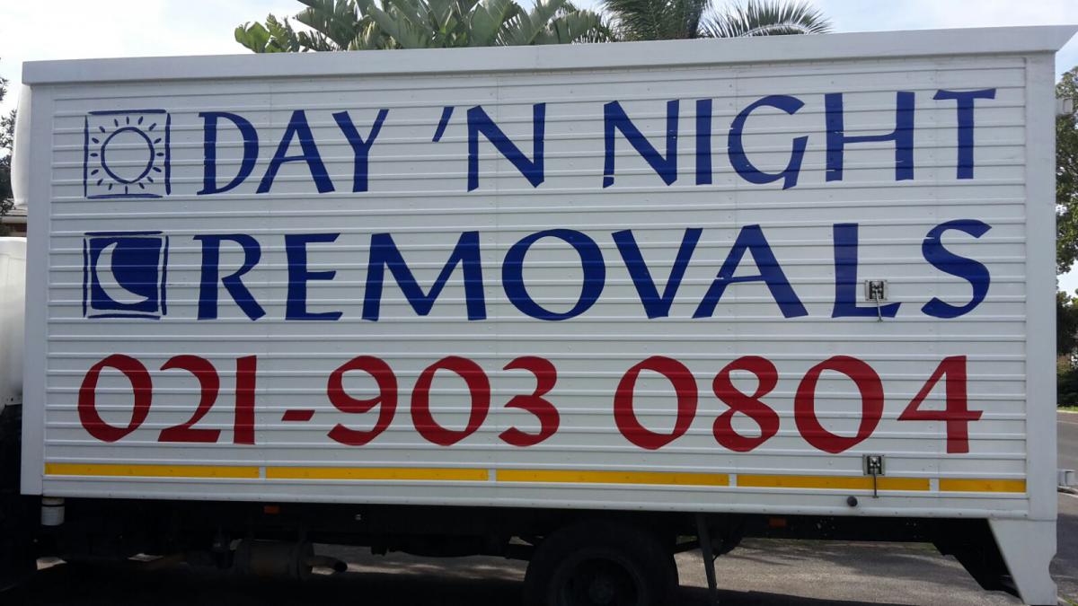 Day night removals 6